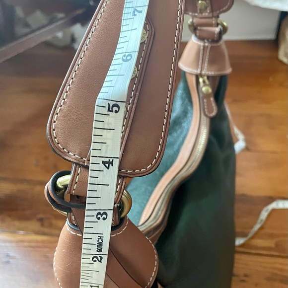 Vintage Ghurka shoulder bag. Absolutely gorgeous! No flaws inside or out. - Picture 14 of 15